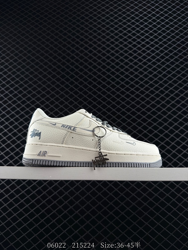 120 【定制版】Nike Air Force 1'07 Low 斯图西联名 米灰耐克小勾 空军一号低帮休闲板鞋 #原楦头原纸板 原装鞋盒 定制五金配件 内置全掌气垫 原厂鞋底 货号：HH7518-0