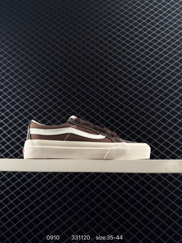 100  万斯Vans Knu Skool 百搭休闲防滑减震低帮 板鞋男女同款 颜色：vans面包绿格白条 货号：VN000CS0PRM0  编码：331120 Size:35～44B 全文  详情